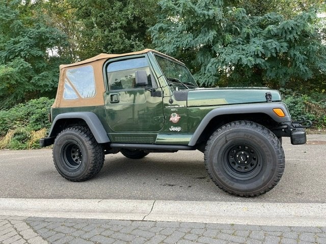 Jeep Wrangler Sahara 4.0  bijna oldtimer !!!, Auto's, Jeep, 4 zetels, Stof, Beige