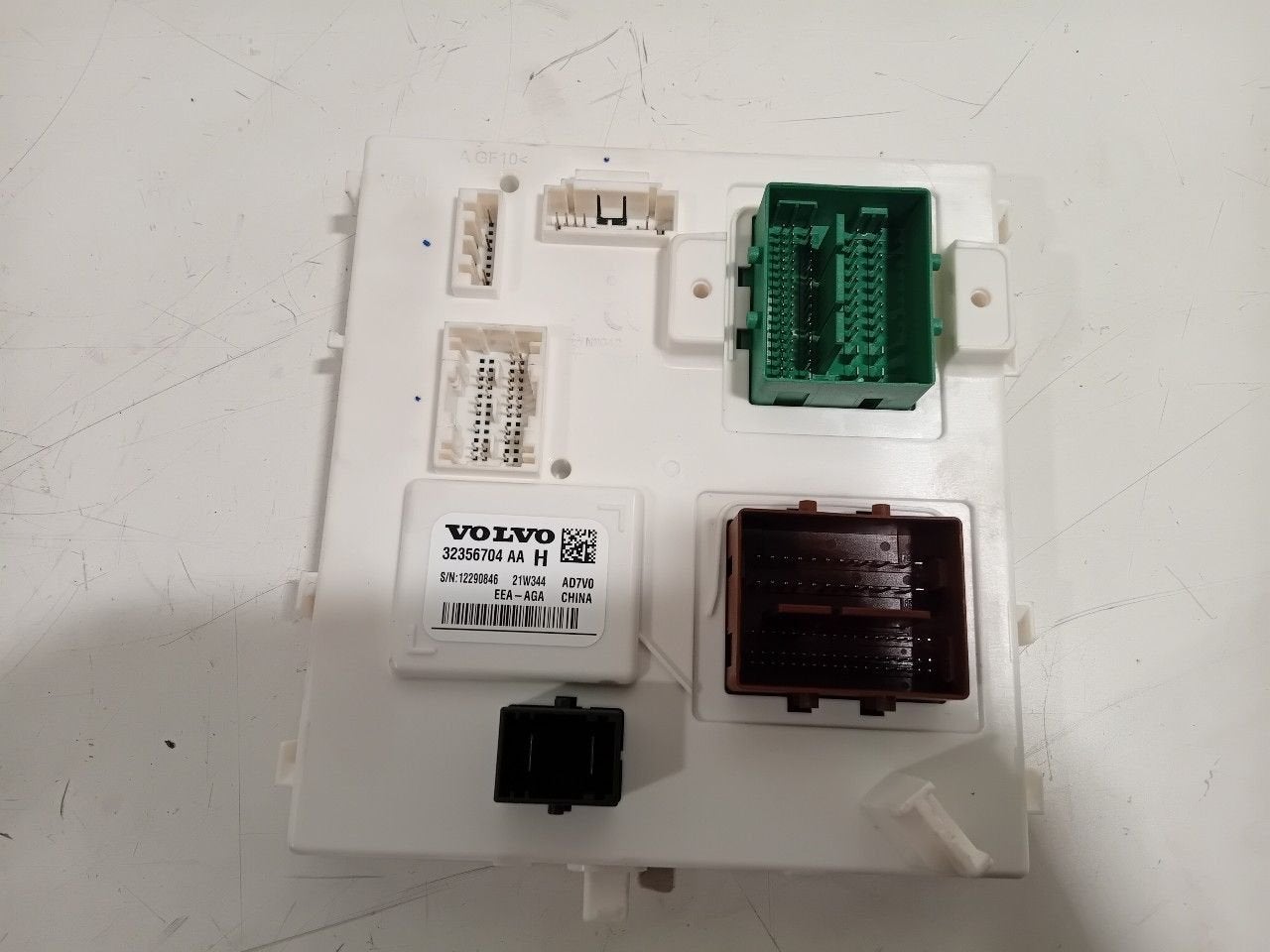 Computer body control Volvo XC60, Onderdelen@venauto.nl, Van der Ven Autorecycling B.V., Gebruikt, Ettenseweg 76, 4706 PB Roosendaal, The Netherlands