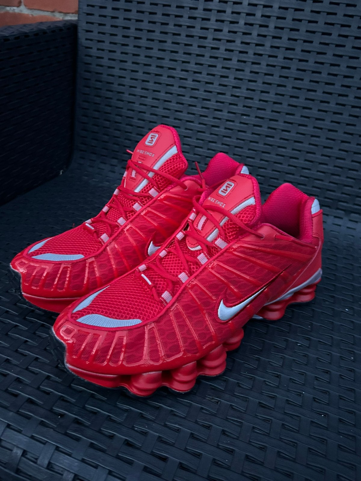 Nike Shox TL Red, Sport en Fitness, Ophalen of Verzenden, Zo goed als nieuw, Schoenen