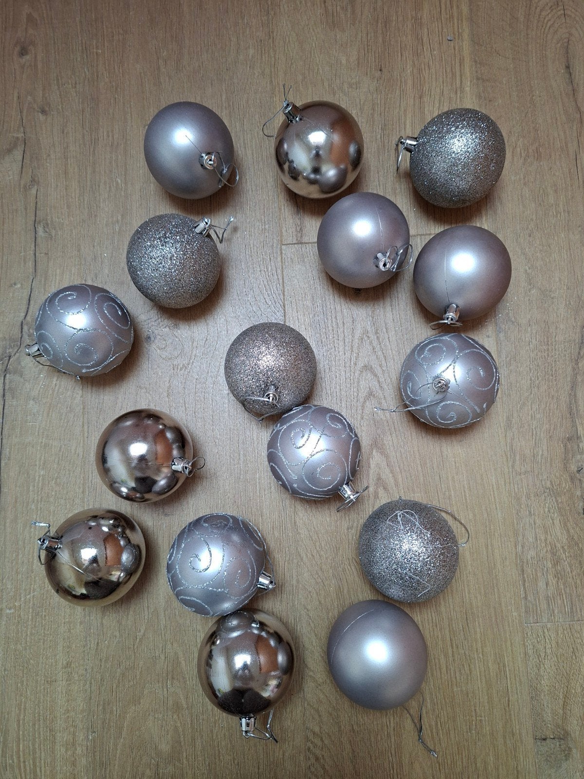 Kerstballen, Diversen, Ophalen