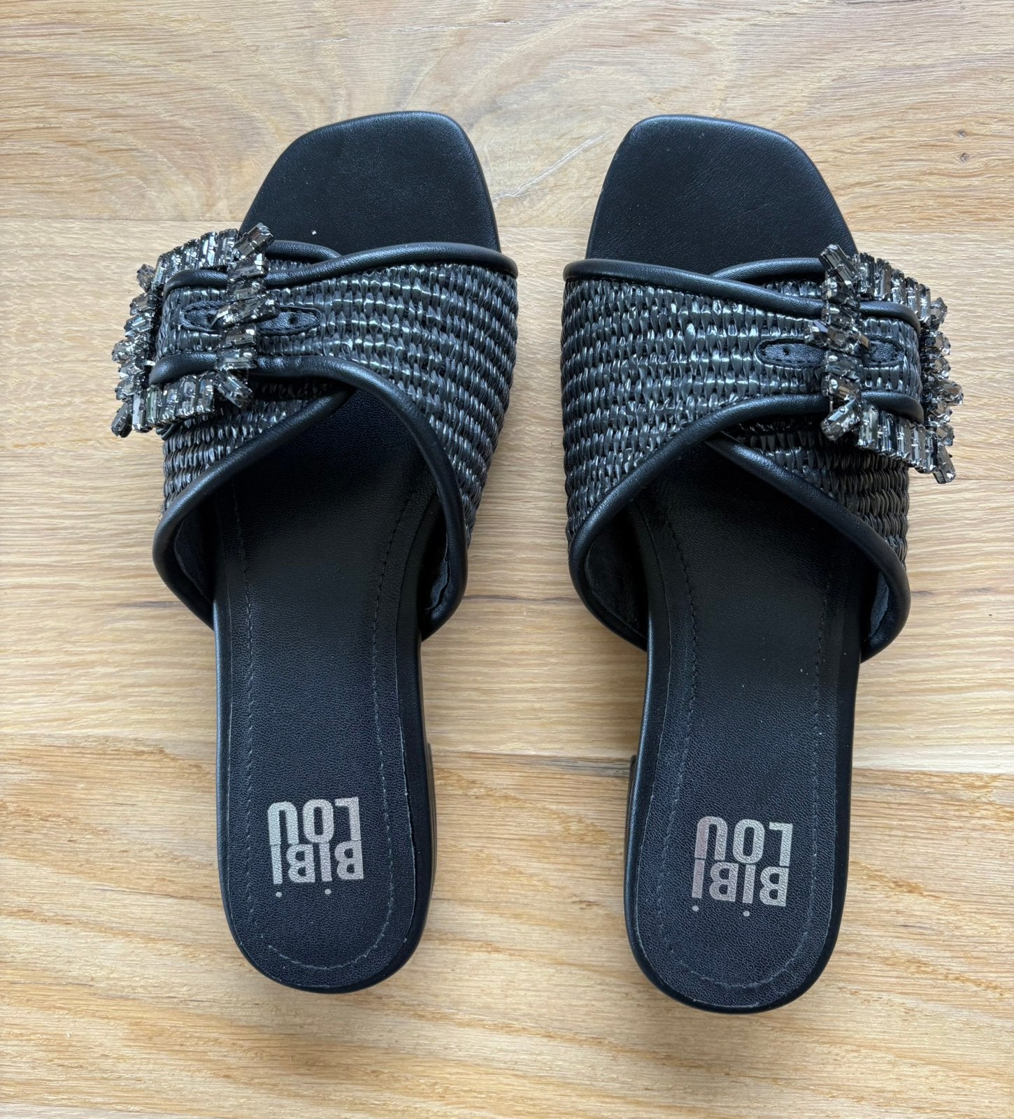 Zwarte raffia slippers van Bibi Lou, Vêtements | Femmes, Chaussures, Enlèvement ou Envoi, Sandales de bain