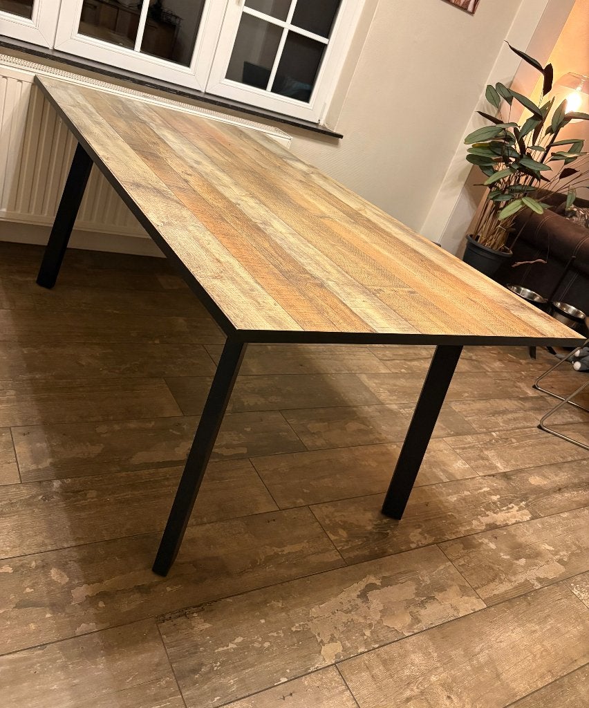 Eetkamertafel met zwarte metalen poten, Ophalen, Gebruikt, 100 tot 150 cm, 150 tot 200 cm