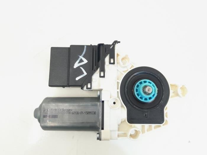 Moteur de vitre portière d'un Volkswagen Touran, Volkswagen, -, 3 mois de garantie, Utilisé