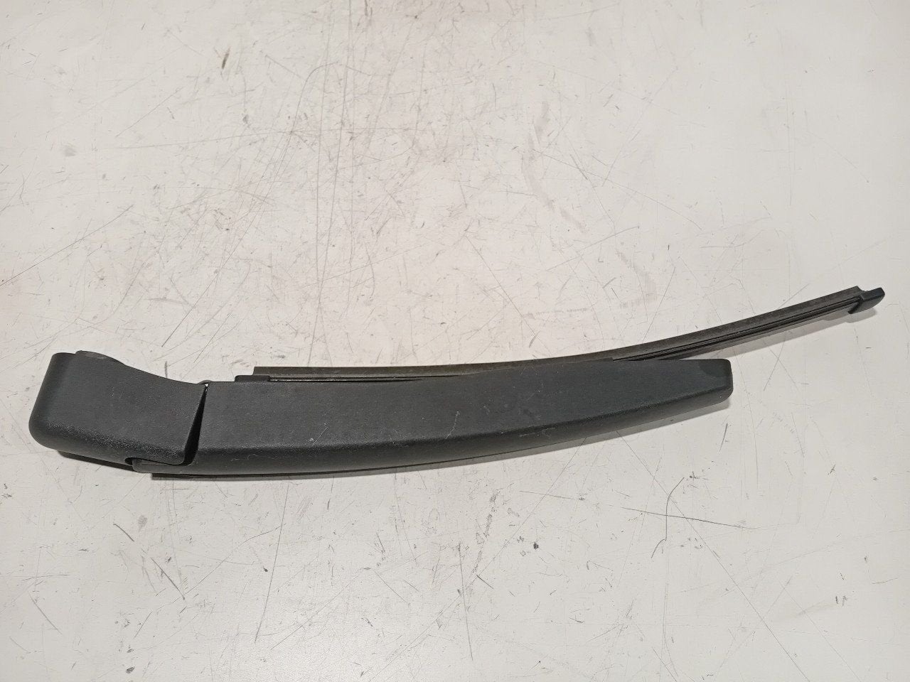 Ruitenwisserarm achterruit Ford Fiesta, Onderdelen@venauto.nl, Van der Ven Autorecycling B.V., Gebruikt, Ettenseweg 76, 4706 PB Roosendaal, The Netherlands