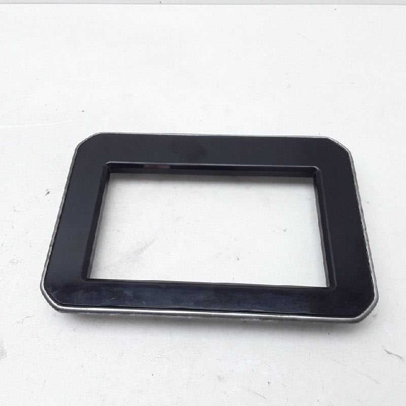 DASHBOARD DEEL Suzuki Ignis (MF) (01-2016/-) (|7382162R3|), Gebruikt, Dhr. M. Roggen, Marinus@Japoto.nl, Stadsweg 37 37
9917 PV  WIRDUM GR., NL