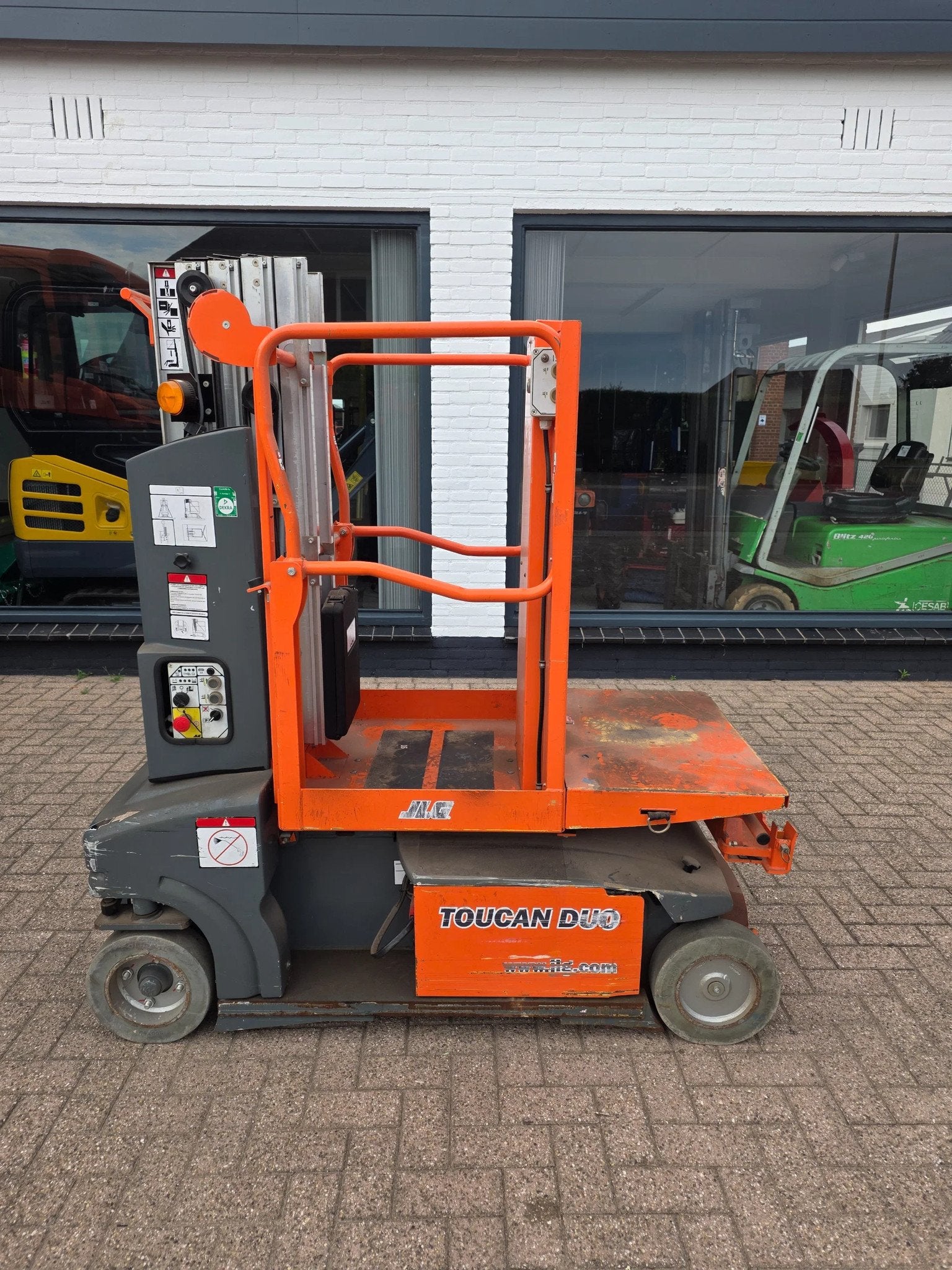 Manitou Toucan duo hoogwerker order pikker