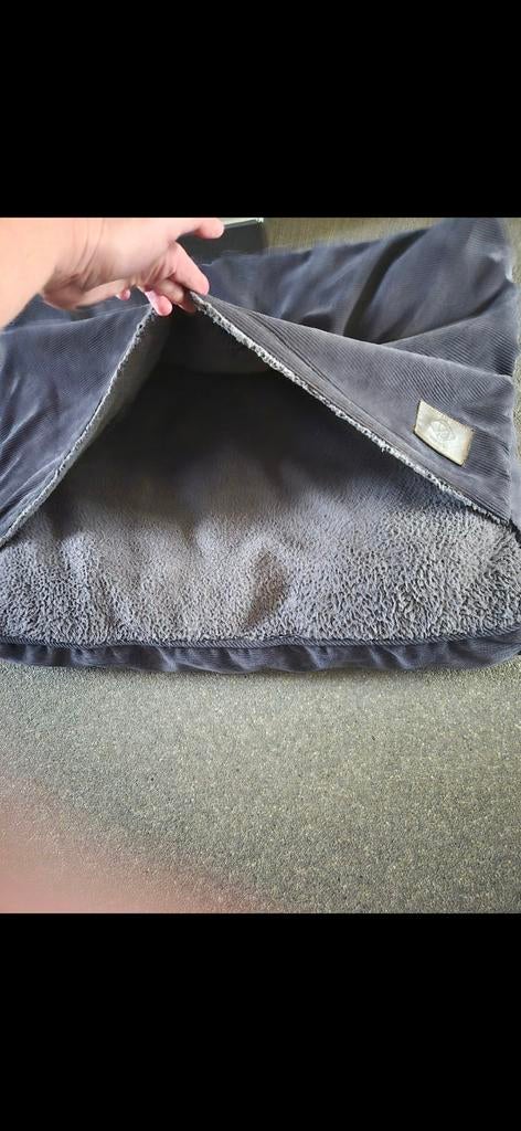 D&D kussen /slaapzak TOPSTAAT 80x60x15, Animaux & Accessoires, Paniers pour chiens, Enlèvement