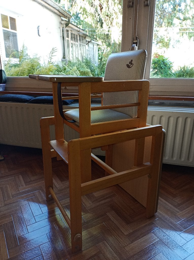 Stevige houten kinderstoel / knutseltafel (Duitse kwaliteit), Enfants & Bébés, Enlèvement, Utilisé, Réducteur de chaise