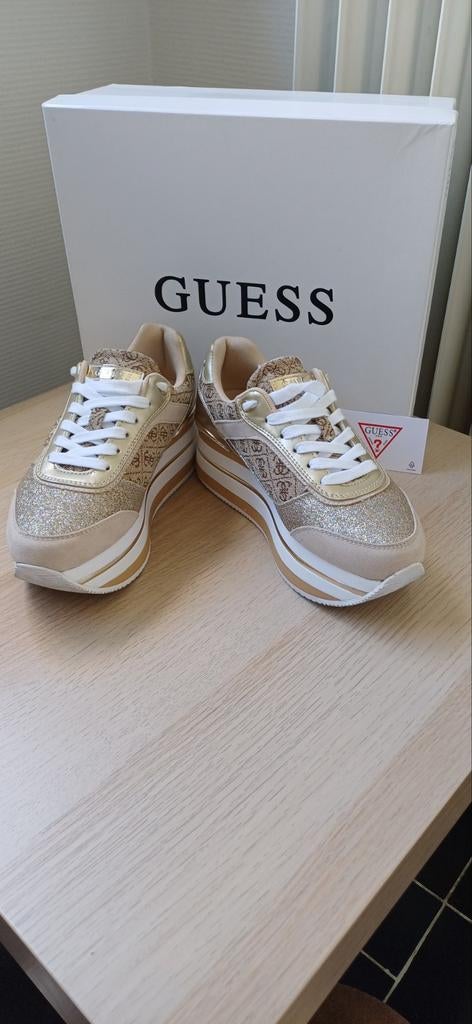 Sneaker Guess maat 37, Vêtements | Femmes, Chaussures, Guess, Enlèvement ou Envoi, Autres couleurs, Sneakers et Baskets