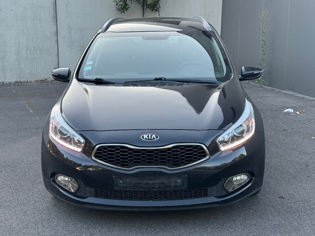 kia ceed 1.6diesel airco achter camera 2013 euro5b, Auto's, Kia, Voorwielaandrijving, Stof, Zwart, 4 cilinders