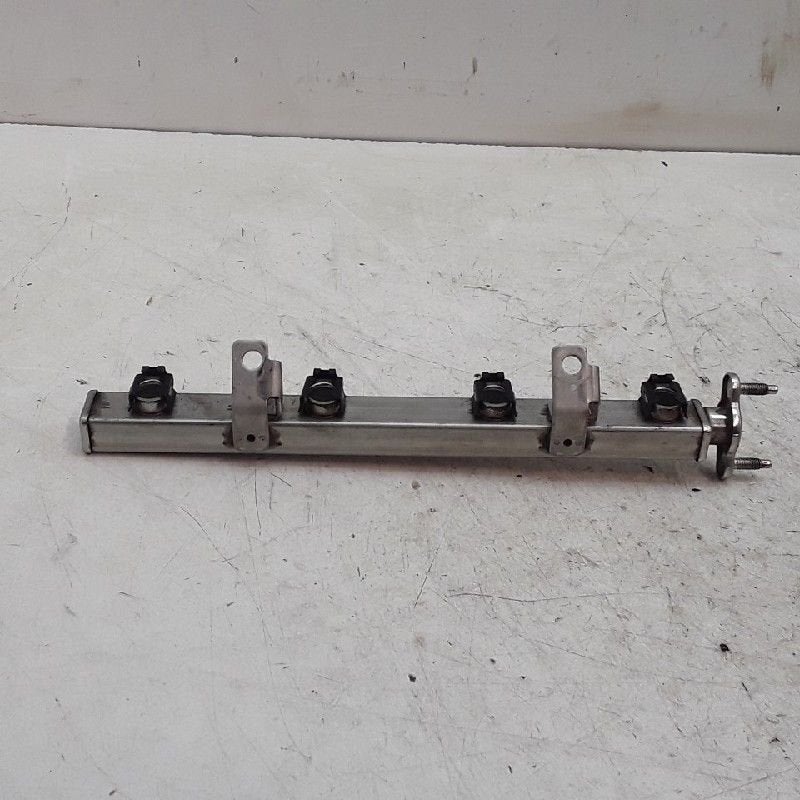 INJECTIEGALERIJ Hyundai i20 (01-2008/12-2015), Gebruikt, Hyundai