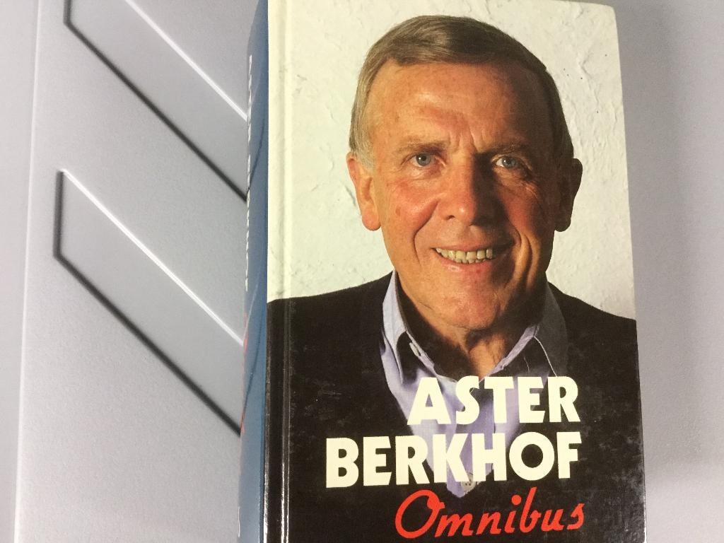 Aster Berkhof/omnibus: bloedwraak- maldito- leven in oktober, Enlèvement ou Envoi