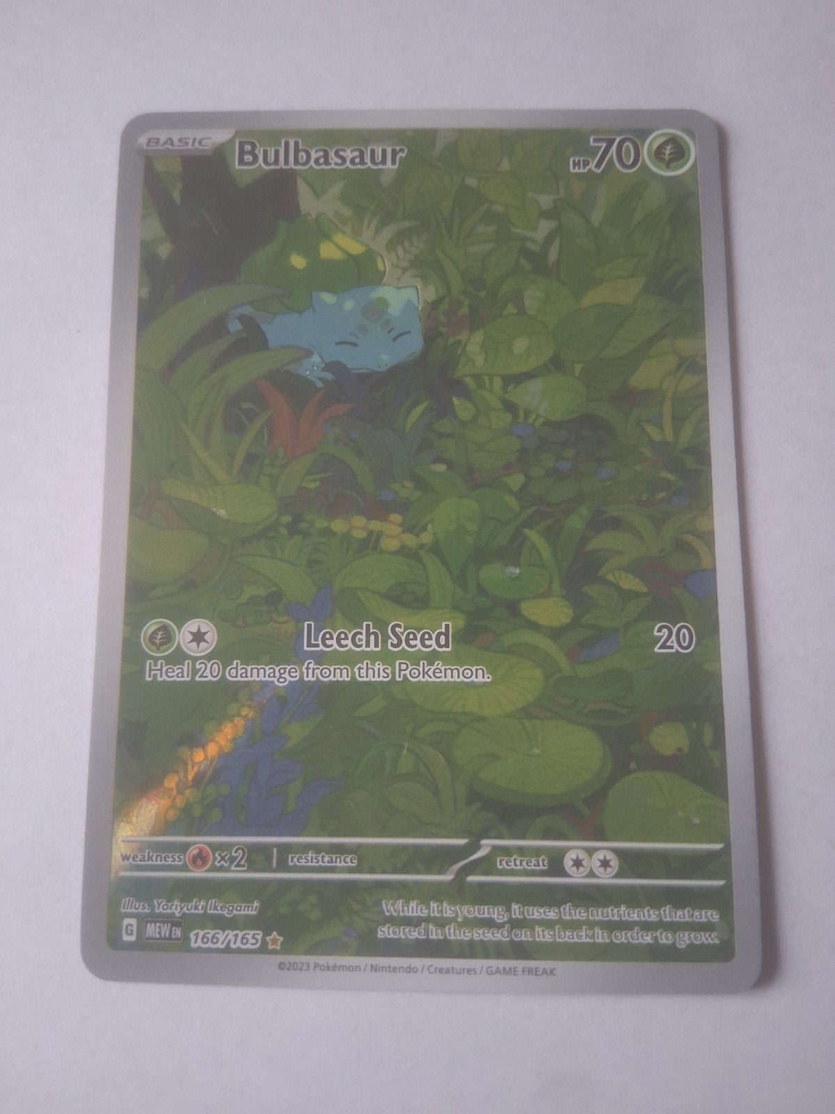 Bulbasaur Mew 166/165 Sortez bientôt !, Neuf, Enlèvement ou Envoi, Foil, Cartes en vrac