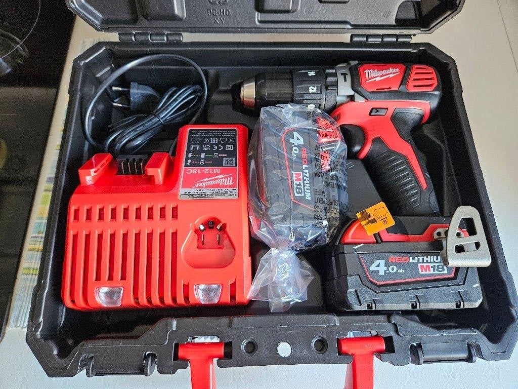 Milwaukee M18 18V klopboor/schroefmachine set Nieuw !, Doe-het-zelf en Bouw, Ophalen of Verzenden, Nieuw
