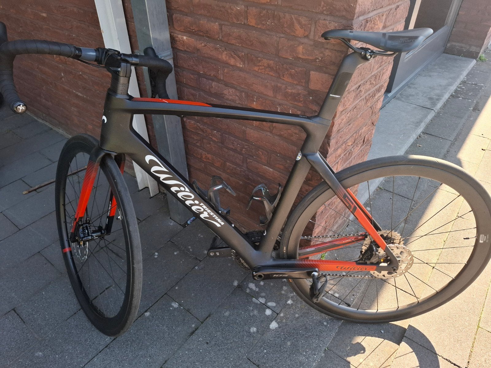 Wilier CENTO10SL 2023, Ophalen