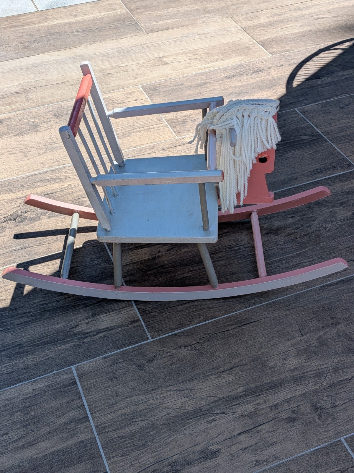 Cheval à bascule vintage en bois – Rénové & Customisé, Kinderen en Baby's, Speelgoed | Hobbelfiguren, Ophalen