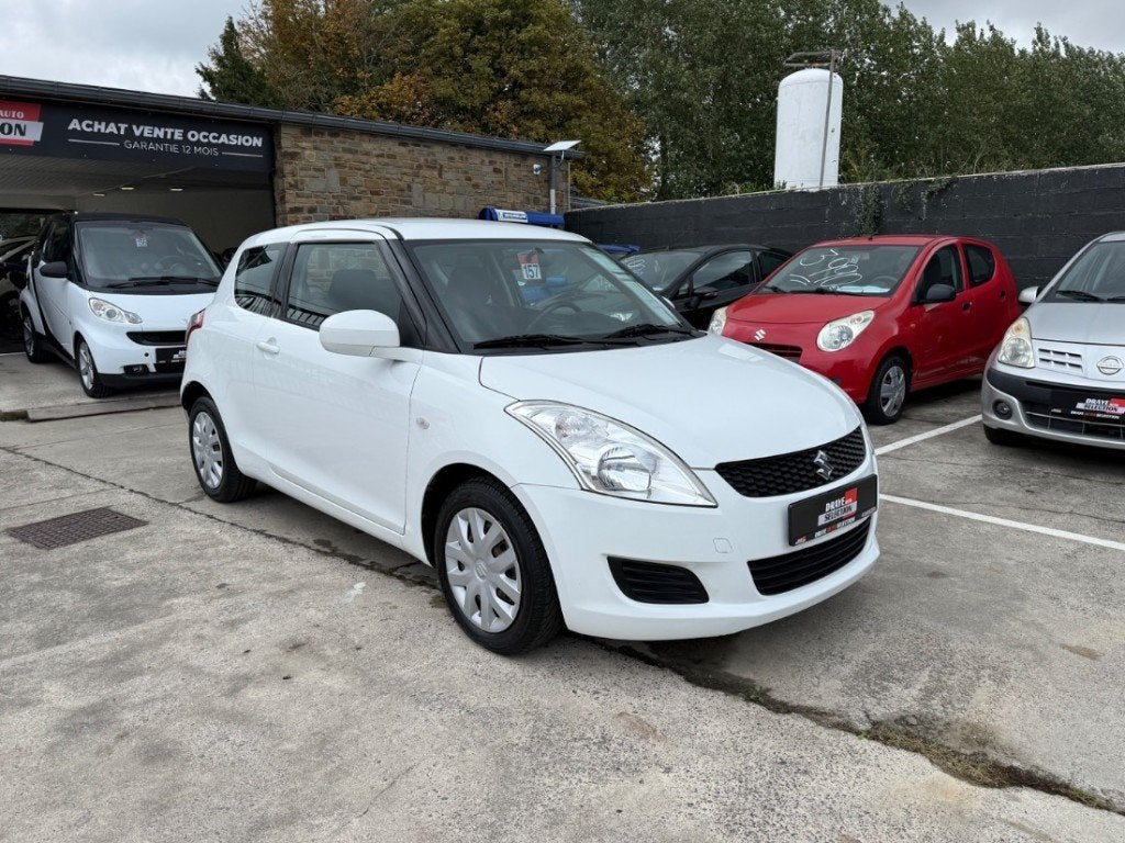 Suzuki Swift, Auto's, Voorwielaandrijving, 4 cilinders, https://public.car-pass.be/vhr/c9bdccef-2445-41d5-87be-24db75826a38, Leder