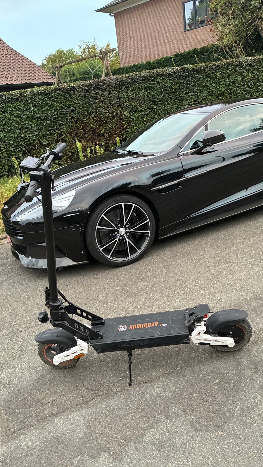 Kamikaze k1 - Excellent état - Custom blanc, Vélos & Vélomoteurs, Trottinettes, Enlèvement, Comme neuf, Step électrique (E-scooter)