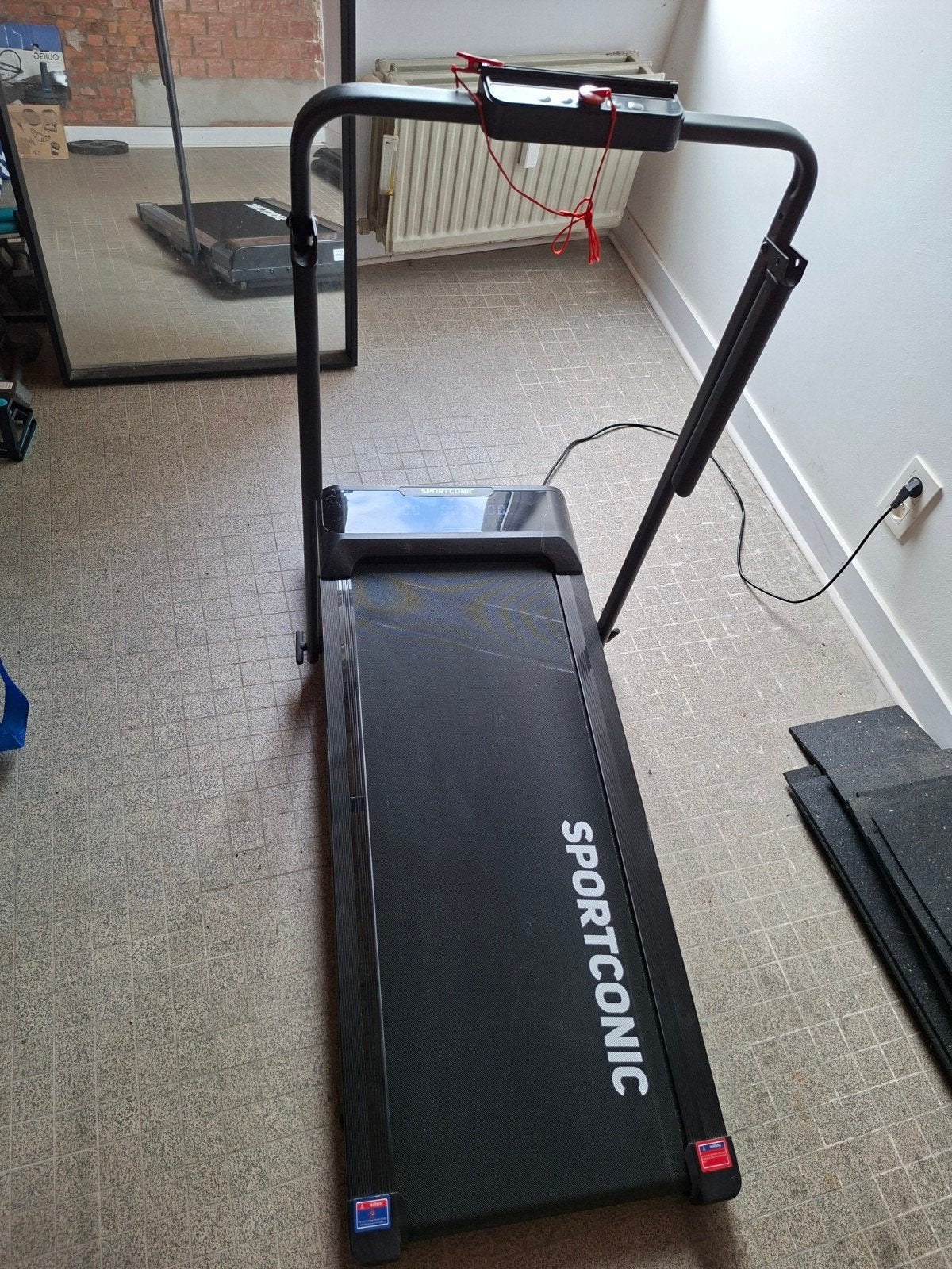 Loopband tot 12km/u met helling, Sport en Fitness, Ophalen, Loopband