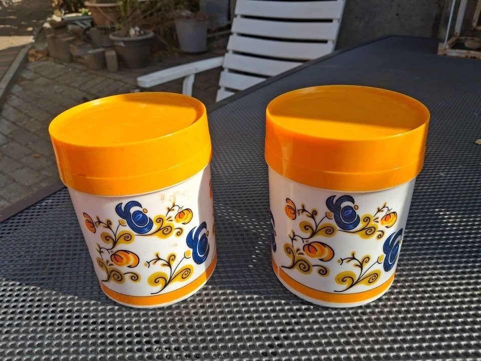 2 pots en plastique vintage, Antiquités & Art, Enlèvement