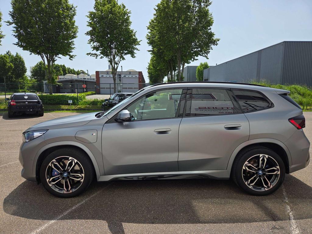 BMW X1 PHEV 1.5iA xDrive25e ///M Frozen Grey HarmanKardon/Ke, Autos, X1, Achat, Euro 6, Entreprise
