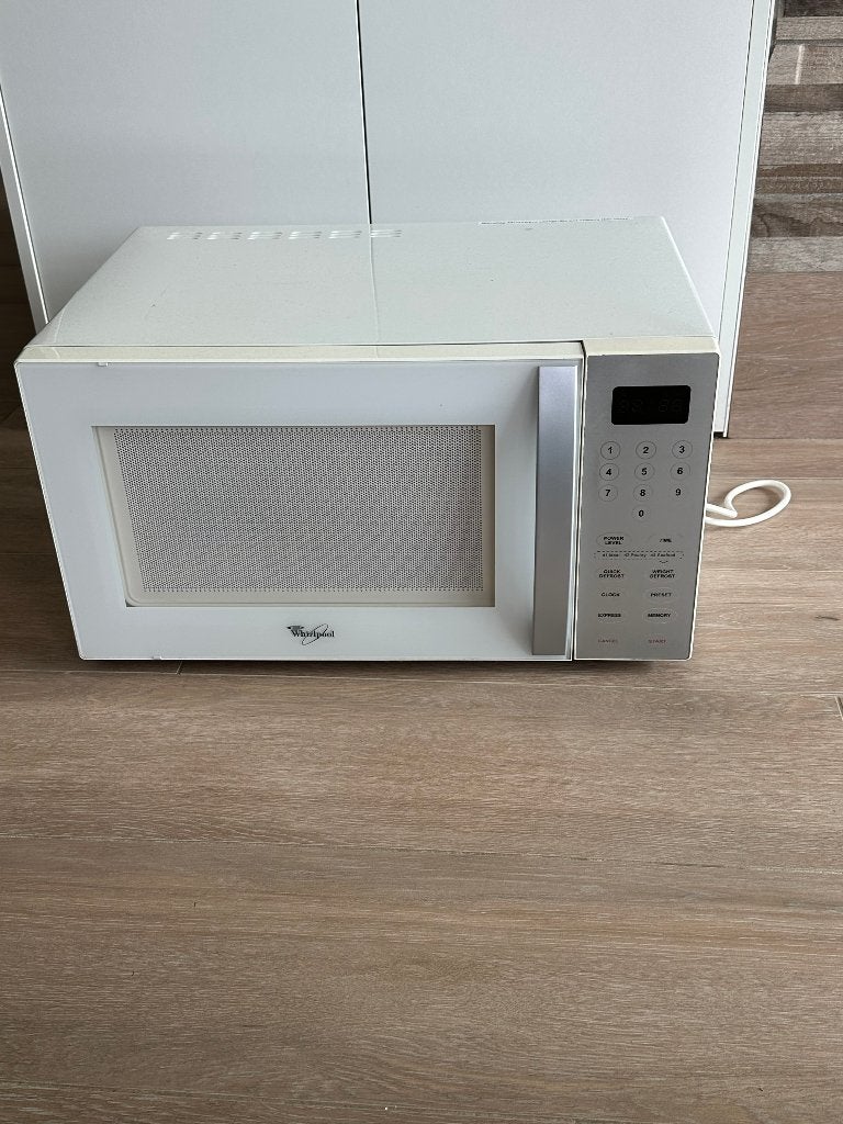 Four à micro-ondes Whirlpool — modèle MWO 609, Electroménager, Micro-ondes, Utilisé, Autoportant, 45 à 60 cm, Plaque tournante