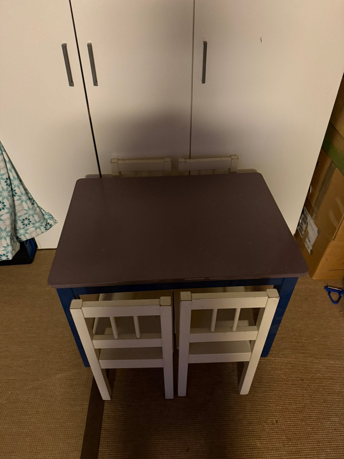 Kinder tafel, Ophalen, Gebruikt