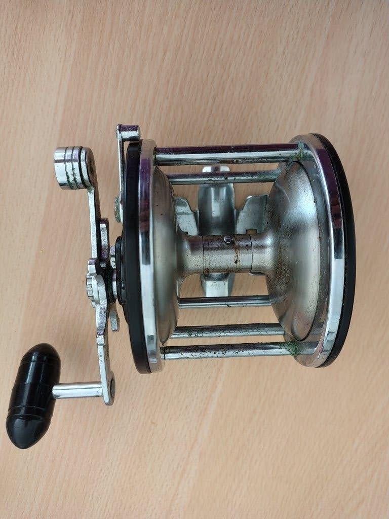 REEL PENN LONGBEACH 66, Ophalen of Verzenden, Zo goed als nieuw, Molen