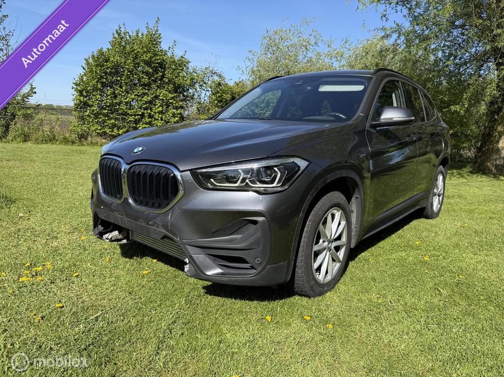 BMW X1 sDrive18i Automaat 2020 56.170Km € 13.950,-, Auto diversen, Ongevalwagen, Automaat, Zilver of Grijs, BMW, WEETNIET