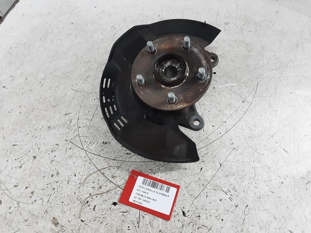 WIELNAAF RECHTS VOOR Toyota Corolla (E21) (01-2019/-), Gebruikt, Mevr. I. Hauben, Toyota, Rue de l'Espoir 34 34
4030  GRIVEGNÉE, BE