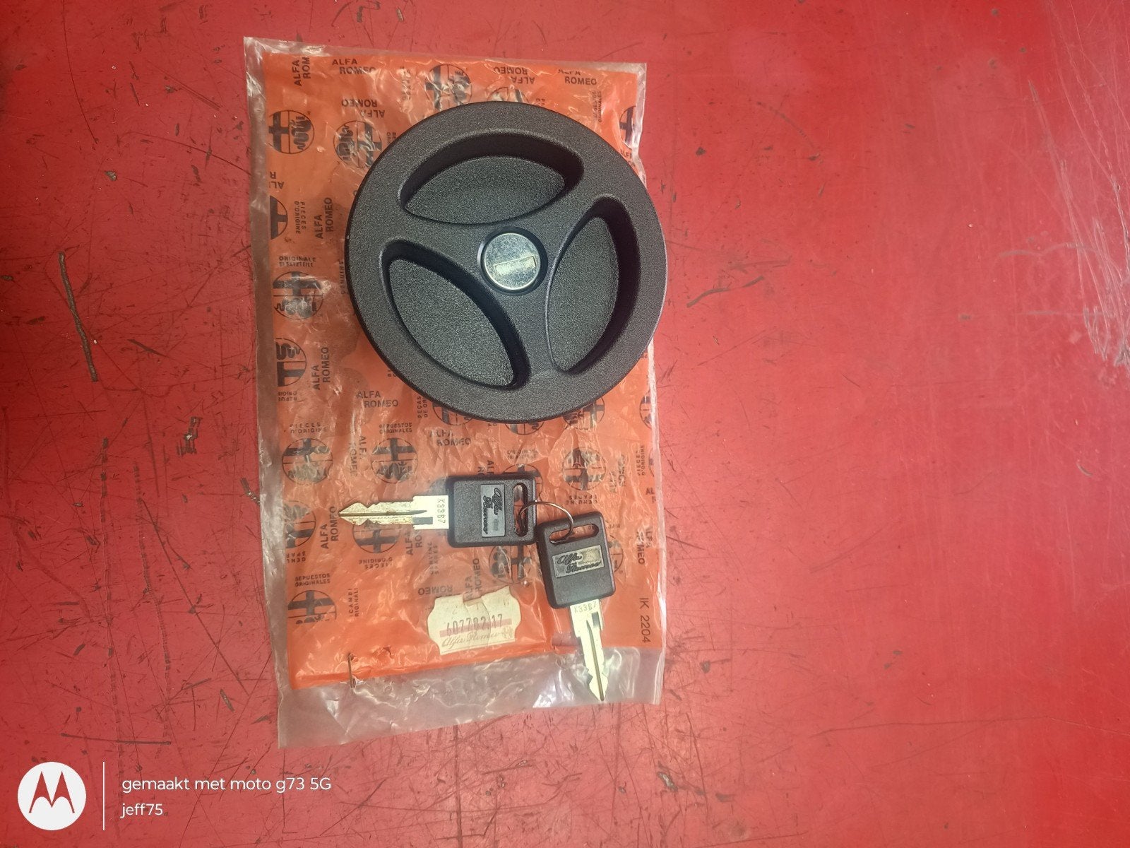 Nouveau bouchon de réservoir Alfa 33., Enlèvement ou Envoi, Neuf, Alfa Romeo