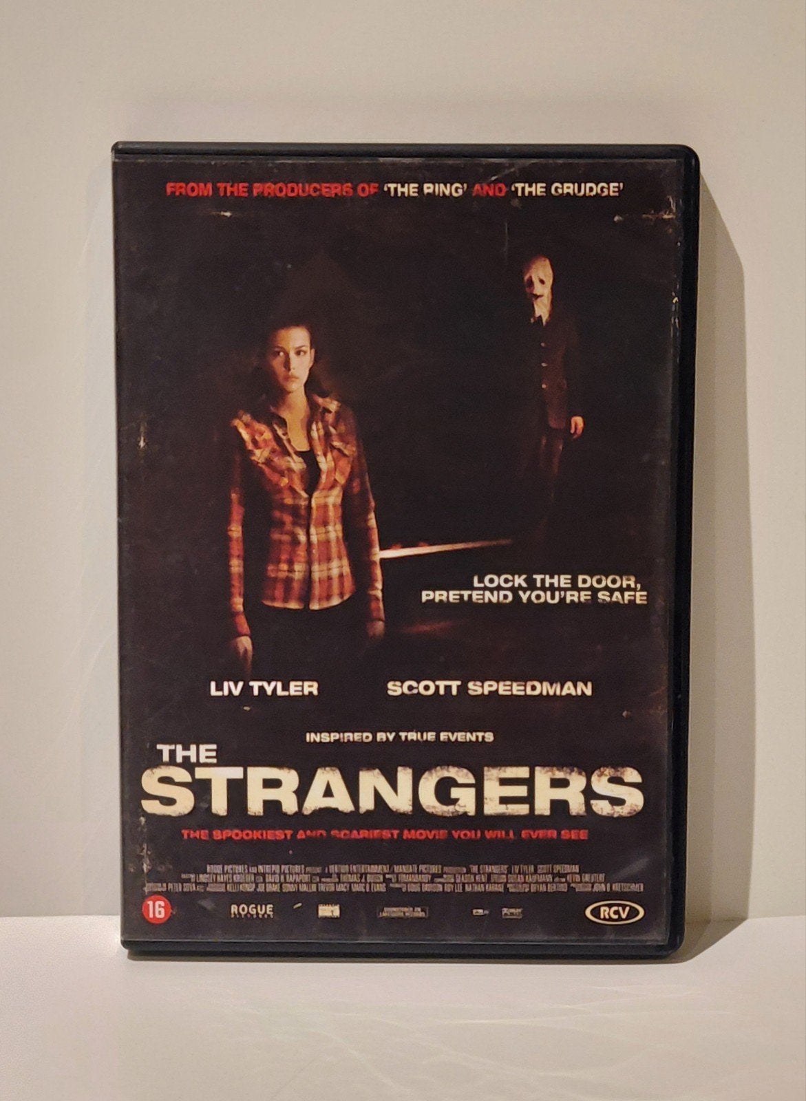 DVD The Strangers - Thriller d'horreur passionnant Laura Mar, CD & DVD, DVD | Horreur, Suppléments, Enlèvement ou Envoi, Comme neuf