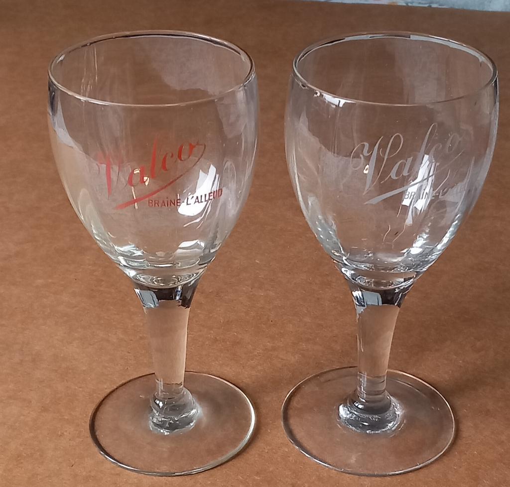Vintage, jaren 50 --- 2 waterglazen - Valco, Braine-L'Alleud, Ophalen of Verzenden, Zo goed als nieuw