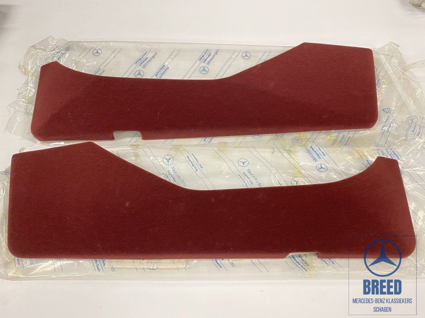 NOS set kaartenvakken L+R rood voor Mercedes-Benz W126, Auto-onderdelen, -, Nieuw, Ophalen of Verzenden, -