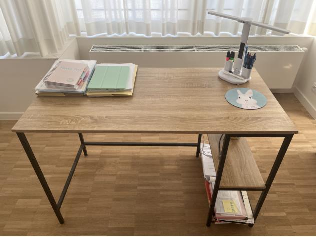 Desk – Almost new, very sturdy, already assembled120×60×75cm, Huis en Inrichting, Bureaus, Ophalen, Zo goed als nieuw, Computerbureau