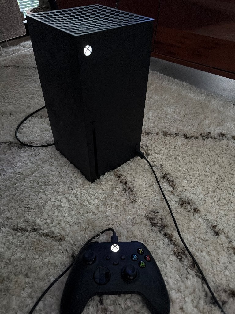 Xbox series X (1TB) met acht spellen en 2 controllers, Games en Spelcomputers, Ophalen, Zo goed als nieuw, Xbox Series X