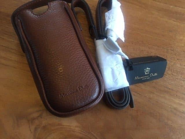 Massimo Dutti housse téléphone, Neuf, Autres marques, Cuir, Enlèvement ou Envoi