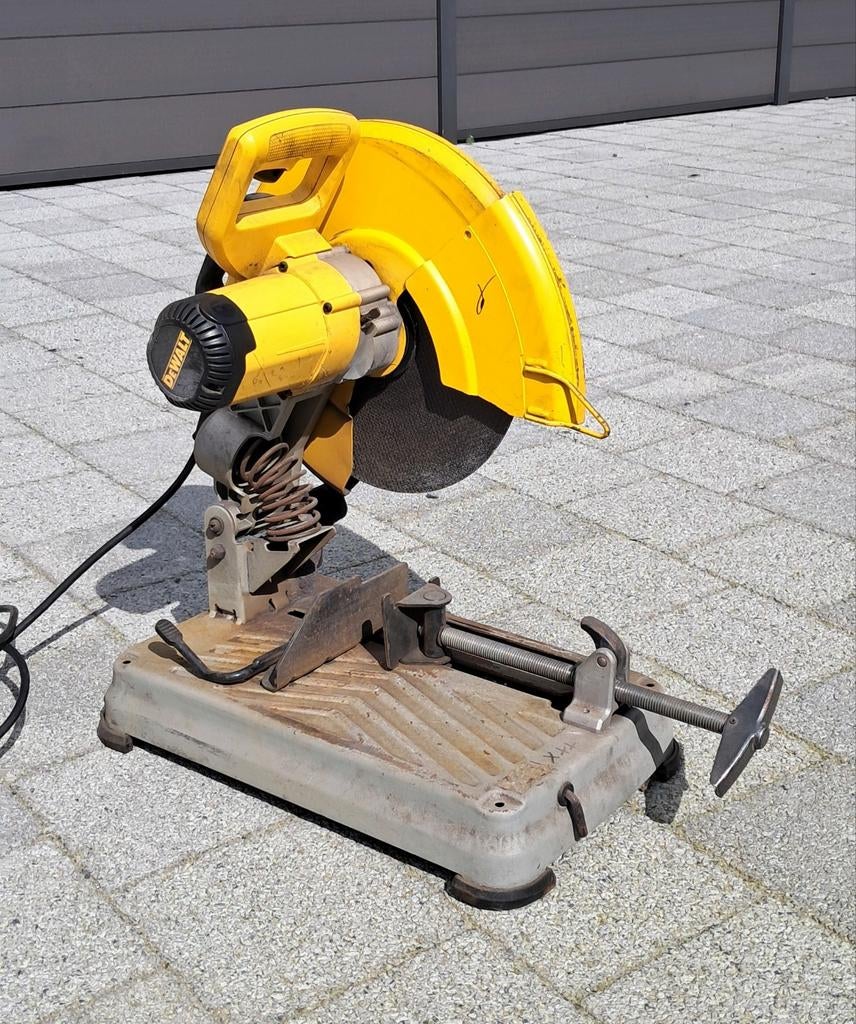 Dewalt D28715 afkortzaag / slijpmachine, 70 mm ou plus, Enlèvement, Utilisé, Dewalt