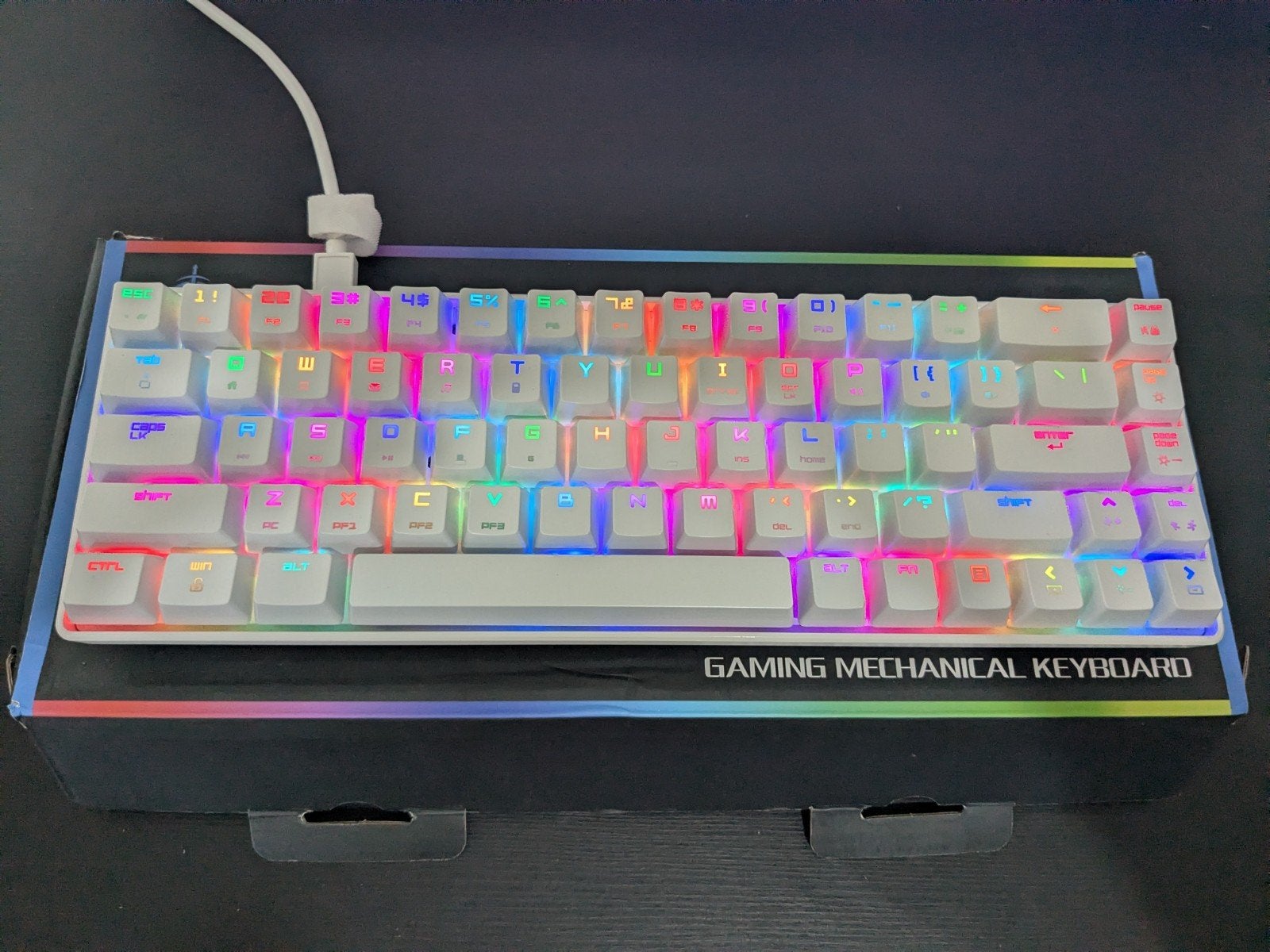 (Nieuw) RGB mechanical keyboard (magic refiner), Gaming toetsenbord, Nieuw, Ophalen of Verzenden, Qwerty