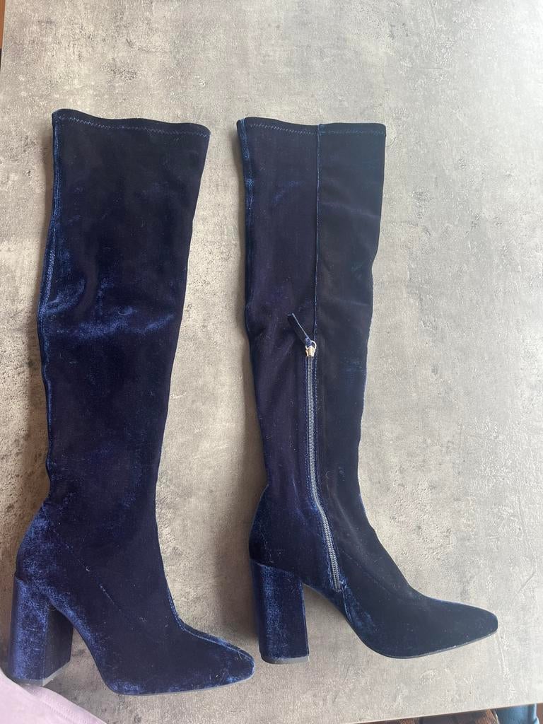 Zara - velvet over the knee 38, Vêtements | Femmes, Chaussures, Enlèvement, Porté, Bleu, Bottes hautes