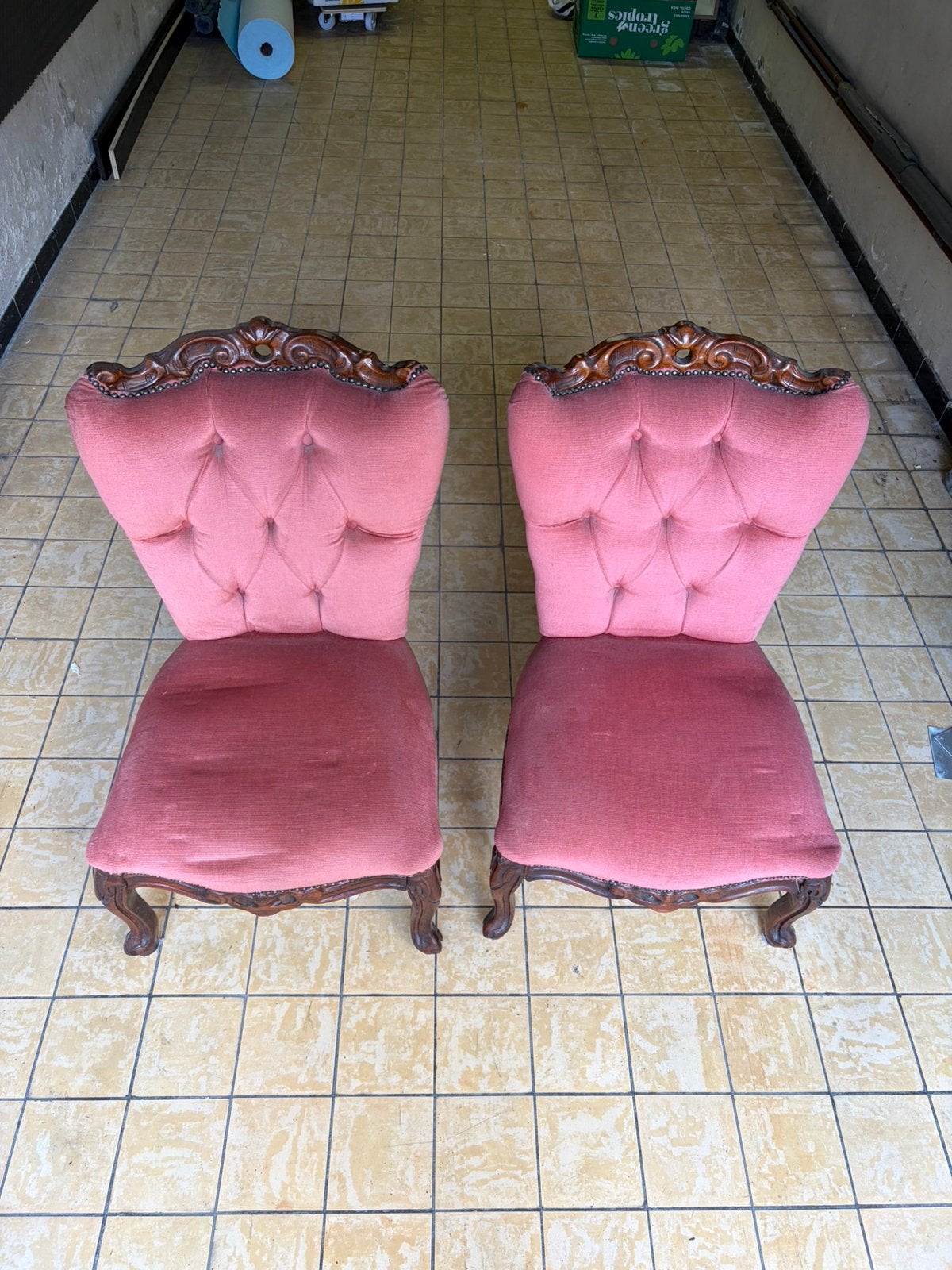 Set de 2 fauteuils vintage en rose poudré, Maison & Meubles, Chaises, Autres couleurs, Klassiek elegant, Bois, Deux