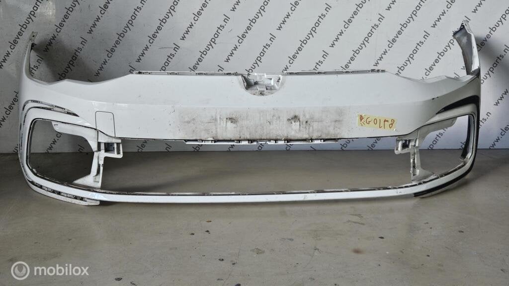 Voorbumper originl Volkswagen Golf VIII ('20-'24) 5H0807221R, Gebruikt, Ophalen of Verzenden, Bumper, Volkswagen