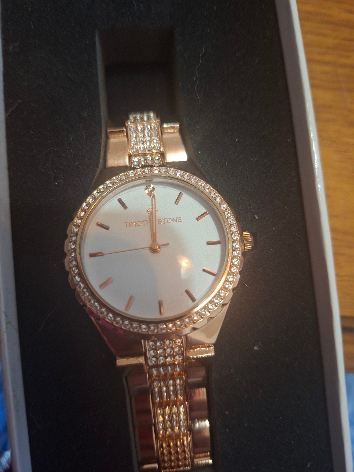 montre femme a vendre sur Charleroi, Enlèvement