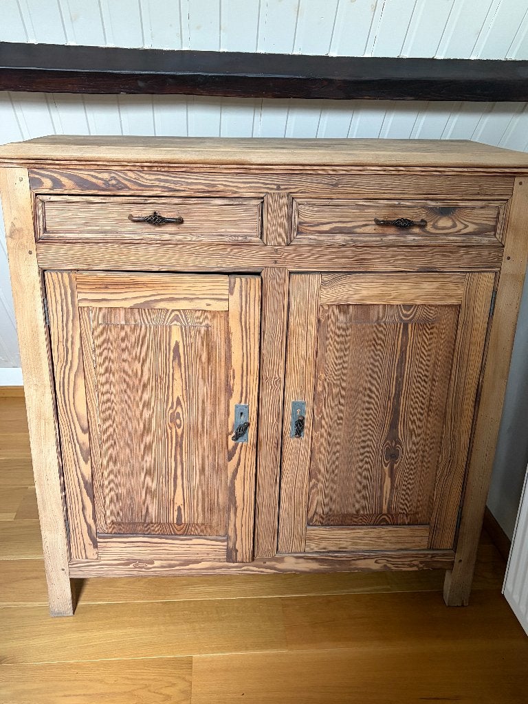 Oude houten kast, Ophalen