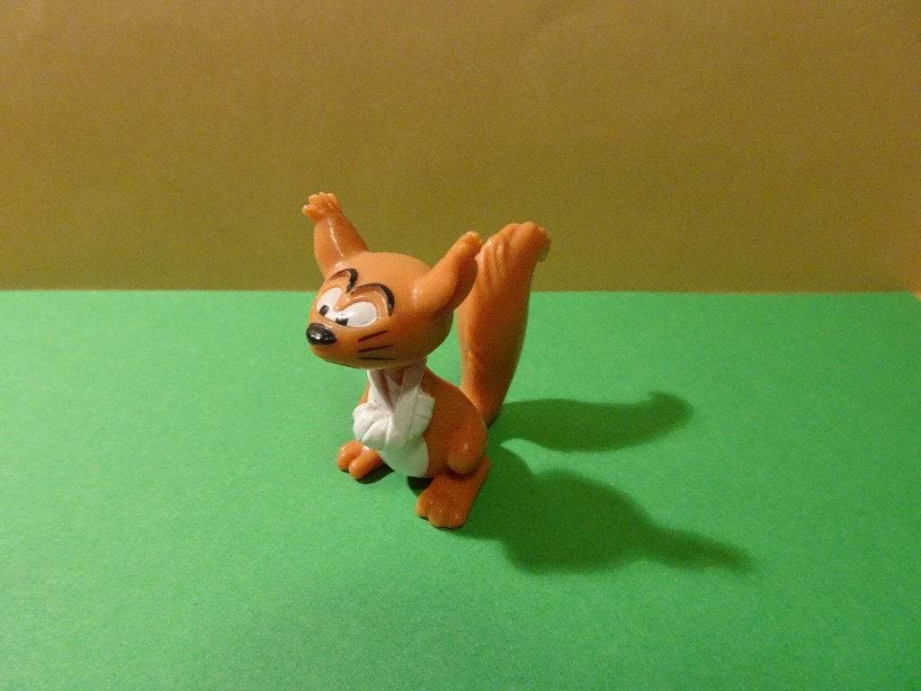 L'écureuil des Schtroumpfs va se faire opérer aujourd'hui, Collections, Enlèvement ou Envoi, Comme neuf, Autres Schtroumpfs, Poupée, Figurine ou Peluche