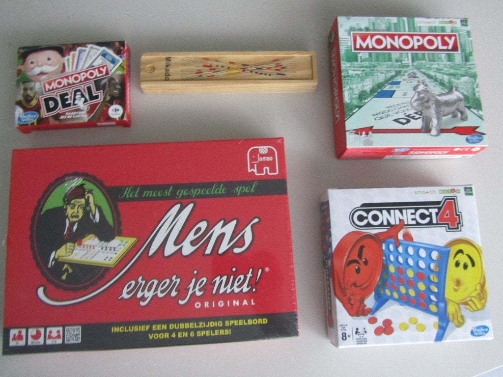 LOTJE GEZELSCHAPSSPELLEN, Een of twee spelers, Ophalen of Verzenden, Zo goed als nieuw