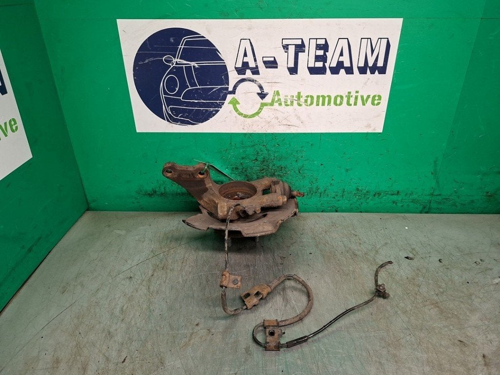 FUSEE AVANT GAUCHE Kia Sportage (JE) (01-2004/12-2010), Kia, Info@kia.de, Utilisé, Theodor-Heuss-Allee 11
60486  Frankfurt am Main, DE