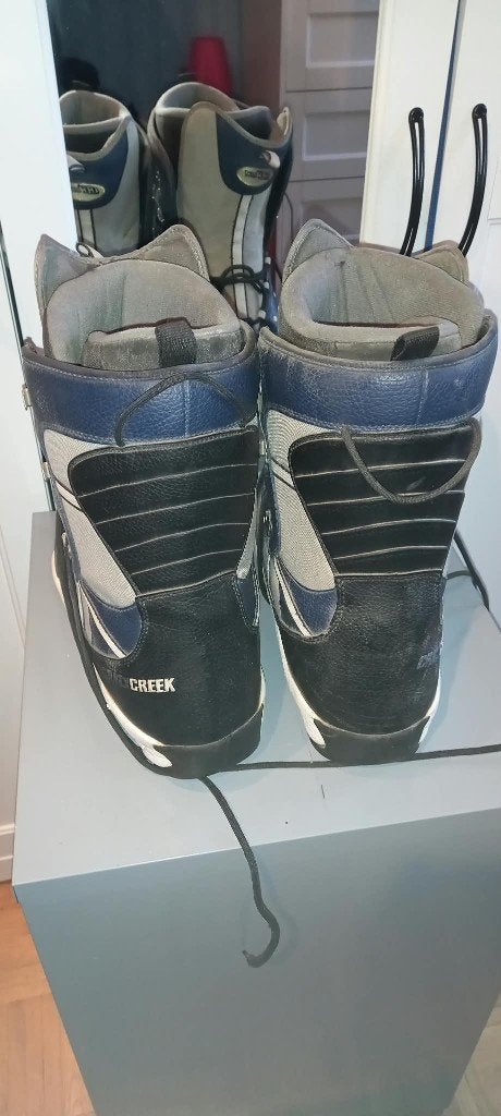 Os de peau, Sports & Fitness, Enlèvement, Comme neuf, Chaussures