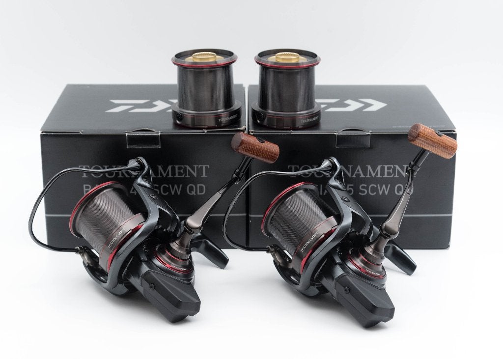 2x Daiwa 20 Tournament Basia 45 SCW QD, Watersport en Boten, Ophalen of Verzenden, Zo goed als nieuw