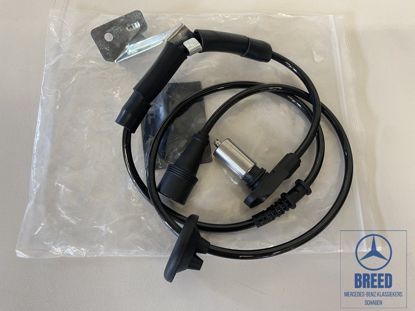 Nieuw: ABS sensor rechts voor Mercedes-Benz W123 en W126, -, Nieuw, Ophalen of Verzenden, -